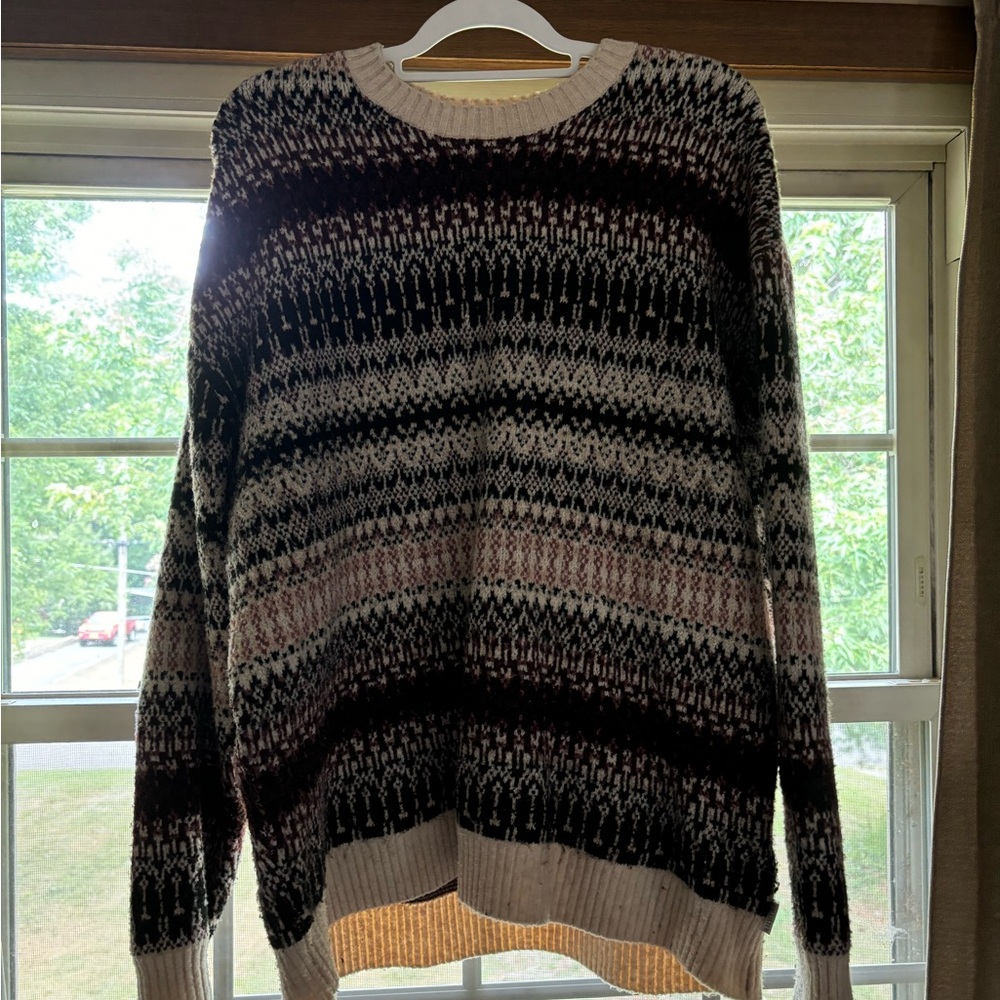 Hollister sweater